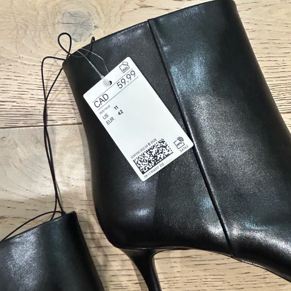 🆕 NWT H&M HEELED BOOTS BLACK - Picture 5 of 5